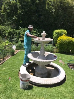 Looking garden,landscaping or any handwork