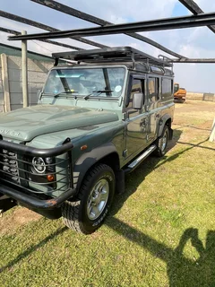 2008 Land Rover Defender SUV