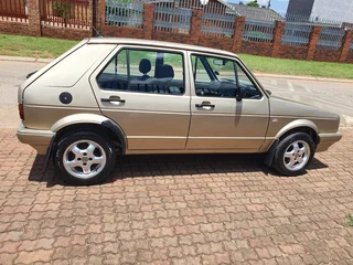 2003 VW Golf Citi 1.4i(Aircon Spec)