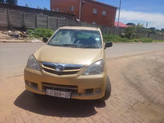 2010 Toyota Avanza MPV/Bus