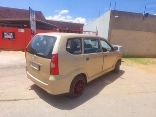 2010 Toyota Avanza MPV/Bus