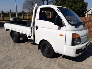 H 100 Bakkie for Sale