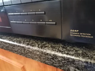 JVC XL-V152BK TOP OF RANGE CD PLAYER(Needs a service)