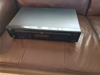 JVC XL-V152BK TOP OF RANGE CD PLAYER(Needs a service)