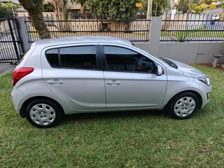 Automatic Hyundai i20 1.4 Facelift