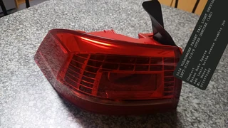 2014 VOLKSWAGEN PASSAT TAIL LIGHT OFFSIDE LEFT-SIDE O/S/R OUTER GENUINE (LED)