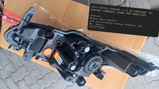 2023 TOYOTA STARLET 1.5I RH HEADLAMP (NO BRACKET DAMAGED) BRAND NEW HEADLIGHT.Contact Ryhen Auto Sp