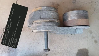 2010 Freightliner Argosy ISX - Original truck tensioner (Complet)Contact Ryhen Auto Spares 646 louis