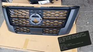 2022 ONWARDS NISSAN NAVARA MAIN BUMPER GRILL AND LEFT AND RIGHT HEADLIGHTS ( ALL BRAND NEW ORIGINAL