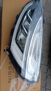 RENAULT CLIO IV Mk4 LED PURE VISION HEADLIGHT 2016- LEFT SIDE GENUINE.Contact Ryhen Auto Spares 646