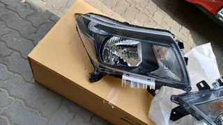 Headlights, Nissan Navara Np300 Facelift 2021-2023 Normal Left and Right.Contact Ryhen Auto Spares