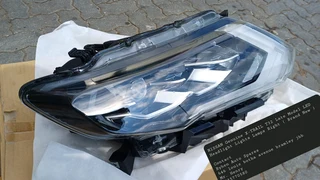 NISSAN Genuine X-TRAIL T32 Late Model LED Headlight Lights Lamps Right ( Brand New )Contact Ryhen Au