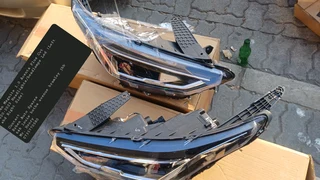 Nissan Magnite 1.0 Acenta Plus Cvt 2020-2023 Headlights/headlamps Led (Left abd Right Side)Contact R
