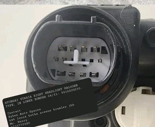 HYUNDAI STARIA RIGHT HEADLIGHT HALOGEN TYPE, IN LOWER BUMPER 04/21- 92102CG030.Contact Ryhen Auto Sp