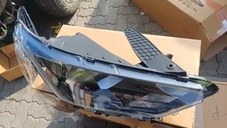 Nissan Magnite 1.0 Acenta Plus Cvt 2020-2023 Headlight/headlamp Normal (Right Side)Contact R