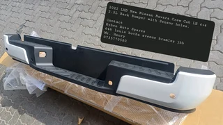 2022 LHD New Nissan Navara Crew Cab LE 4×4 2.5L Back Bumper with Sensor holes.Contact Ryhen Auto Spa