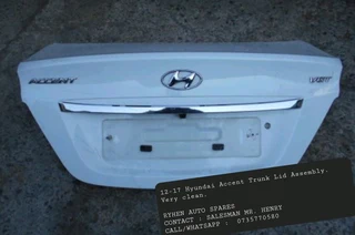 12-19 Hyundai Accent Trunk Lid Assembly. Very Clean.ryhen Auto Sparescontact : Salesman Mr. Henryca
