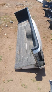 ISUZU KB250 SINGLE CAB HALF LOAD BIN.RYHEN AUTO SPARESCONTACT : SALESMAN MR. HENRYCALL/WHATSAPP :