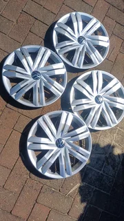 Polo 8 set of wheels covers
