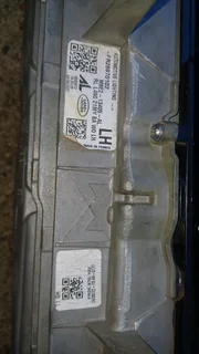 ROVER RANGE ROVER VOGUE TAIL LIGHT RIGHT PASSENGER 2023 2024 M8E2-13404-AL OEMContact Ryhen Auto Spa