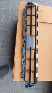 New AUDI Q2 GA Front Lower Grille 81A807647 4W3 81A8076474W3