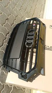AUDI S1 ( 8X ) ORIGINAL FRONT BUMPER  GRILL