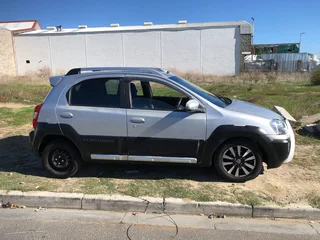 Toyota Etios cross 2015