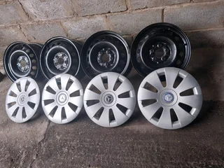 JVC Aux Cd Car Tape R300 &#43; 16inch Mercedes Vito Steelies with Hub Caps
