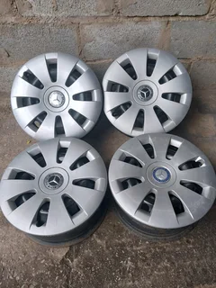 JVC Aux Cd Car Tape R300 &#43; 16inch Mercedes Vito Steelies with Hub Caps