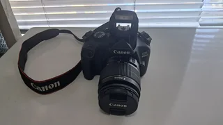 PRISTINE CONDITION CANON 4000D TWIN LENS CAMERA BUNDLE