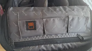 PRISTINE CONDITION CANON 4000D TWIN LENS CAMERA BUNDLE