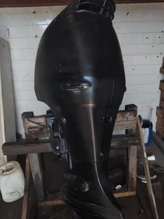 2 x 140hp suzuki 4 stroke outboard motors