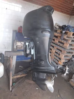 2 x 140hp suzuki 4 stroke outboard motors