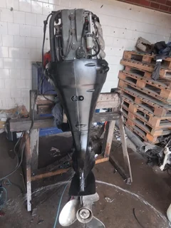 2 x 140hp suzuki 4 stroke outboard motors