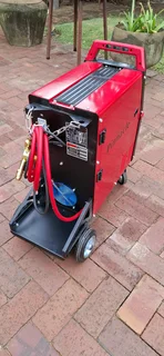 Pinacle 251c Mig welder R10500