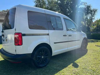 2019 VW Caddy Crew Bus 2.0 TDI (Non-Maxi)