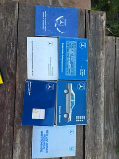 1989 MERCEDES BENZ 260E AUTO