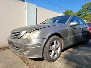 MERCEDES W203 COMPLETE BODY