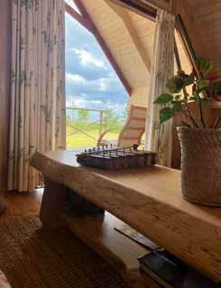 Tiny house accommodation in tranquil setting just 8km from Plettenberg Bay for December 2025