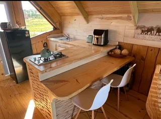 Tiny house accommodation in tranquil setting just 8km from Plettenberg Bay for December 2025