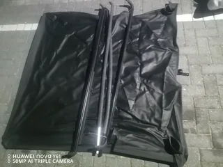 Tonnuea Cover and Roll Bar