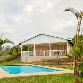 Manor Mews Holiday Break