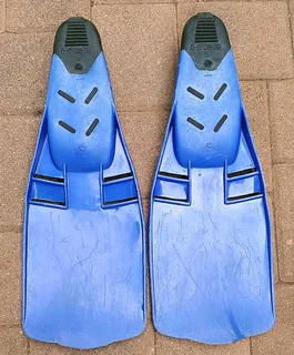 Diving fins