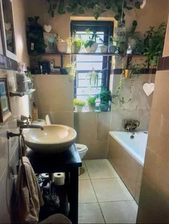 Beautiful House (PLUS granny flat) for rent in Meyerspark