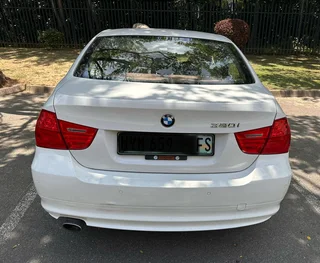 2010 BMW 320i *A must see*