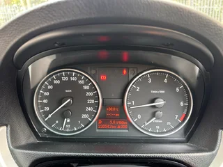 2010 BMW 320i *A must see*