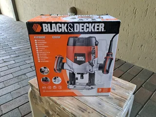 Black &amp; Decker Router 1200w [Brand New]