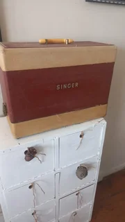 vintage singer sewing machines