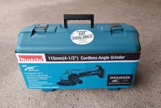 Makita DGA452ZK 18v Cordless Angle Grinder