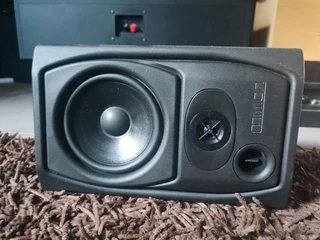 Centre channel speakers from M and K,Boston, Yamaha,Kef Mission and more.check pics for specs and mo